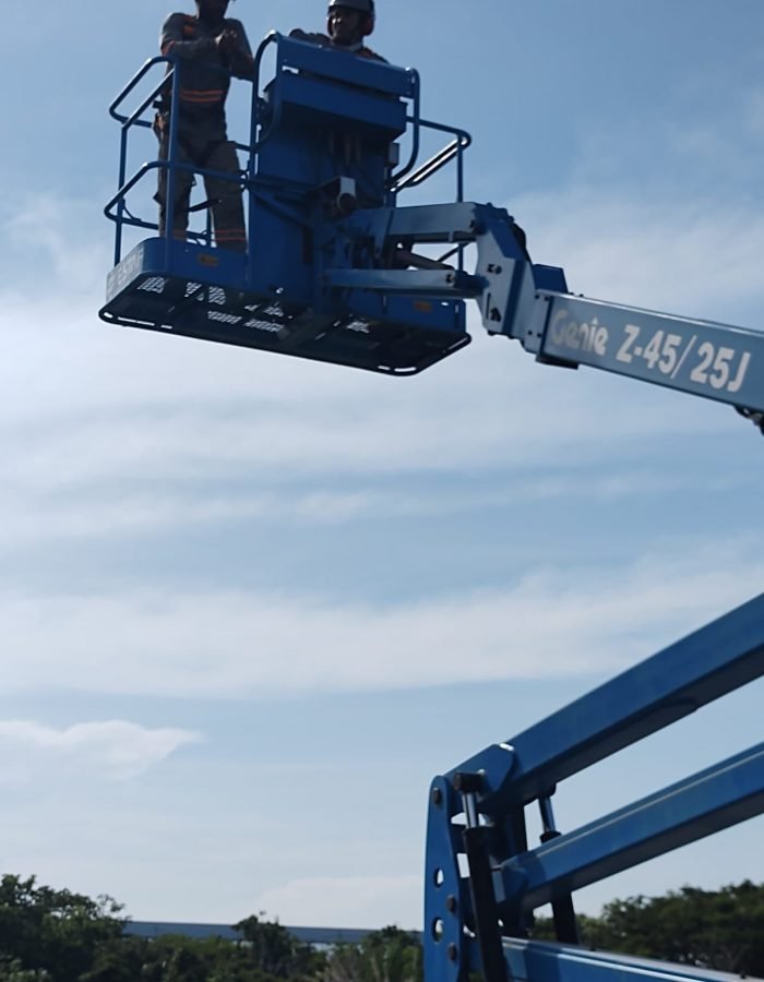 HM TREINAMENTOS em NR-05, NR-06, NR-10, NR-11, NR-12, NR-13, NR-18, NR-20, NR-23, NR-33, NR-35 (21)