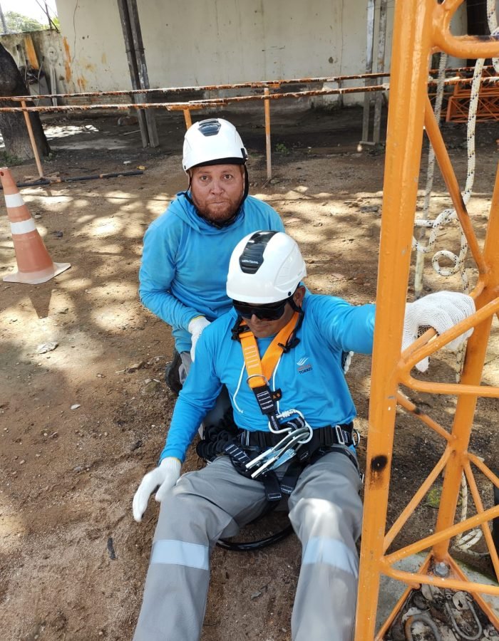 HM TREINAMENTOS em NR-05, NR-06, NR-10, NR-11, NR-12, NR-13, NR-18, NR-20, NR-23, NR-33, NR-35 (34)